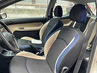 2004 peugeot 206 personenauto - afbeelding 14 van  39