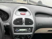2004 peugeot 206 personenauto - afbeelding 19 van  39