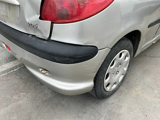 2004 peugeot 206 personenauto - afbeelding 27 van  39