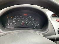 2004 peugeot 206 personenauto - afbeelding 33 van  39