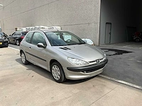 2004 peugeot 206 personenauto - afbeelding 34 van  39