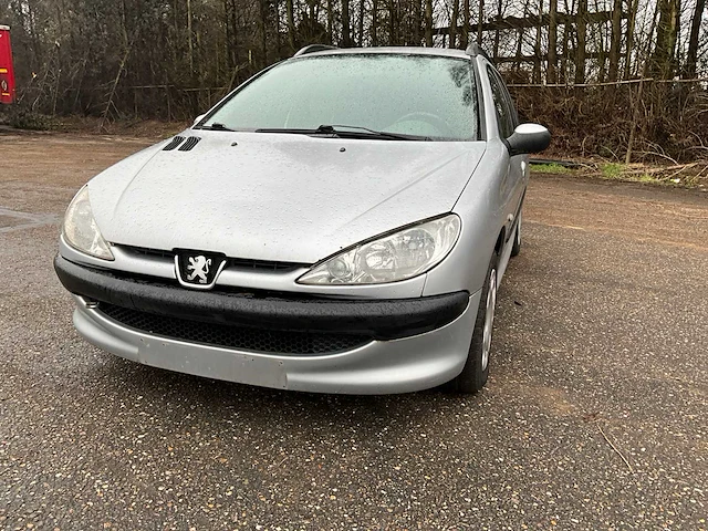 2004 peugeot break 206 hdi - afbeelding 12 van  25