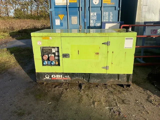 2004 pramac gbl40 stroomgenerator - afbeelding 4 van  10