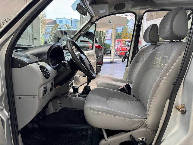 2004 renault kangoo 1.5 diesel - afbeelding 8 van  26