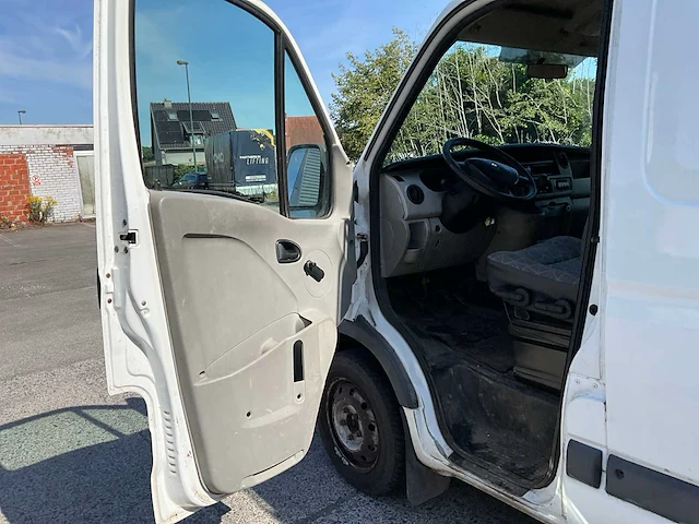 2004 renault master lichte vrachtwagen - afbeelding 9 van  25