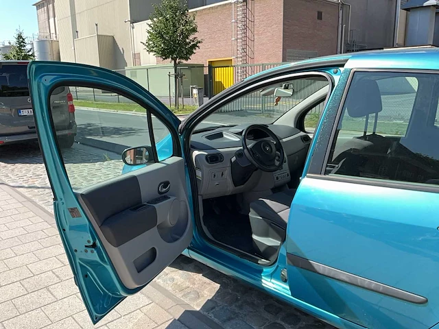 2004 renault modus personenauto - afbeelding 11 van  48
