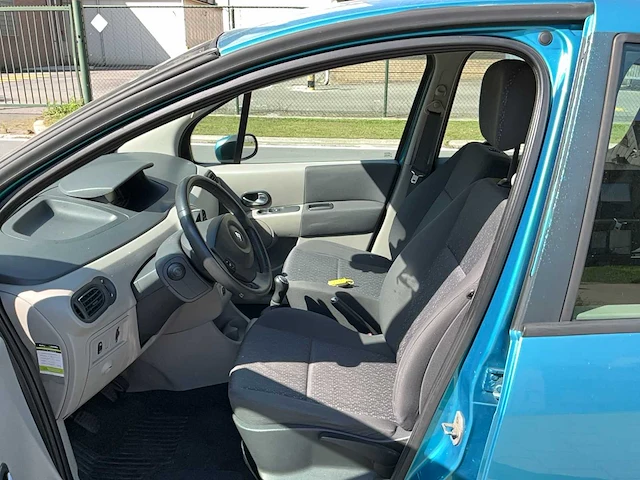 2004 renault modus personenauto - afbeelding 14 van  48