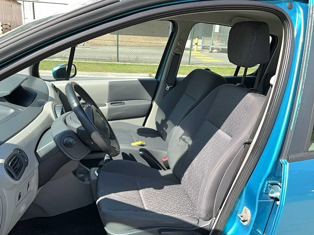 2004 renault modus personenauto - afbeelding 15 van  48