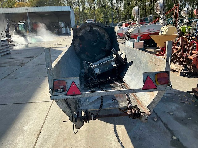 2004 saco 301svat mestwagen - afbeelding 4 van  6