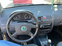 2004 skoda fabia break personenauto - afbeelding 4 van  33
