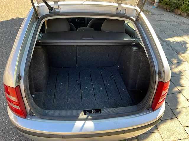 2004 skoda fabia break personenauto - afbeelding 10 van  33
