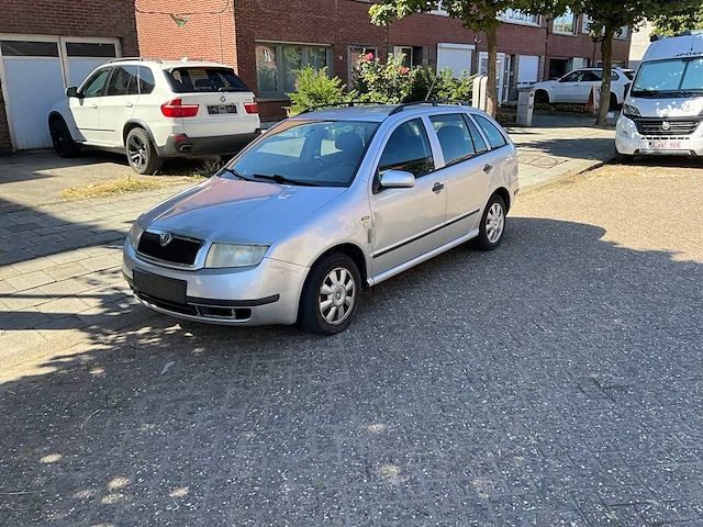 2004 skoda fabia break personenauto - afbeelding 1 van  33