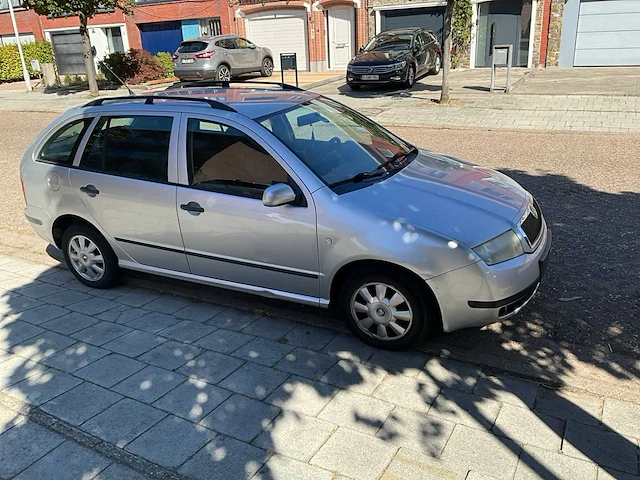 2004 skoda fabia break personenauto - afbeelding 28 van  33