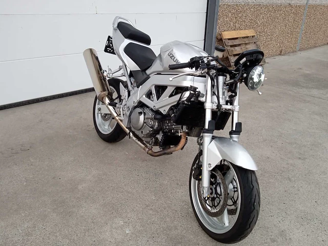 2004 suzuki sv 650 motorfiets - afbeelding 4 van  9