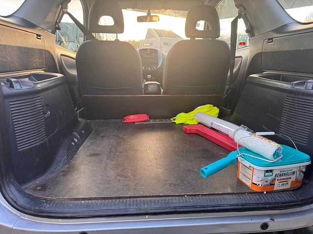 2004 toyota rav4 - afbeelding 2 van  16