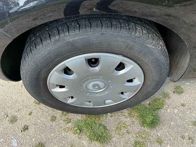 2004 volkswagen golf 1.9 tdi personenauto's - afbeelding 14 van  28