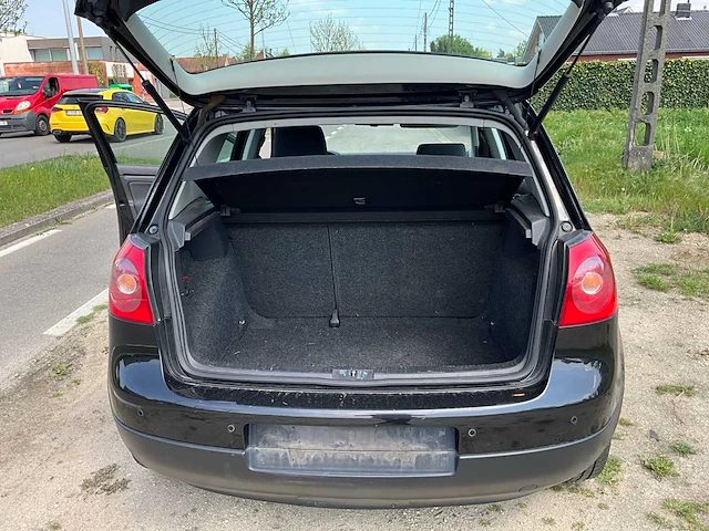 2004 volkswagen golf 1.9 tdi personenauto's - afbeelding 17 van  28