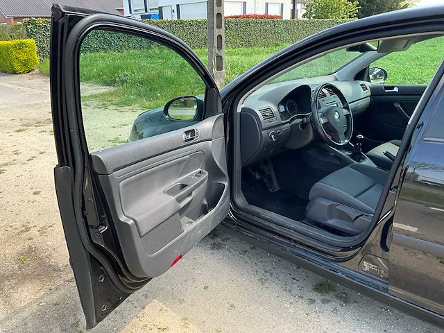 2004 volkswagen golf 1.9 tdi personenauto's - afbeelding 28 van  28