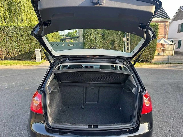 2004 volkswagen golf - afbeelding 2 van  13