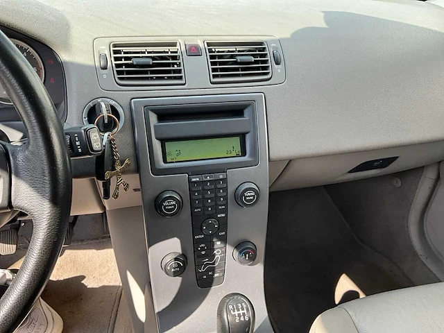 2004 volvo v50 personenauto - afbeelding 8 van  31