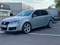 2005 - volkswagen golf - personenauto