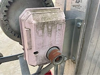 2005 alp lift / materiaallift met handlier - afbeelding 8 van  9