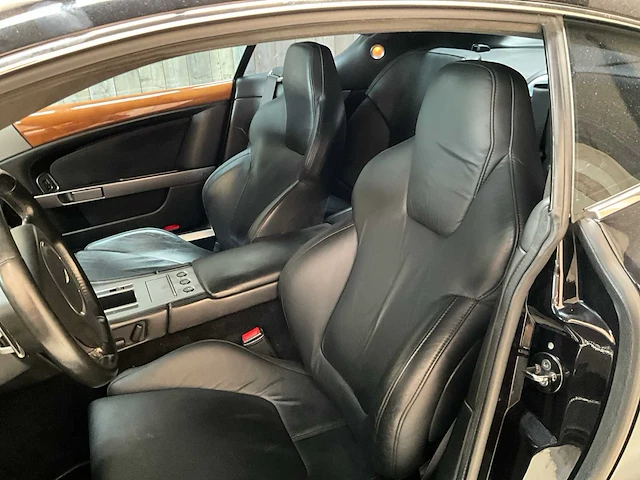 2005 aston martin db9 5.9 v12 personenauto - afbeelding 8 van  47