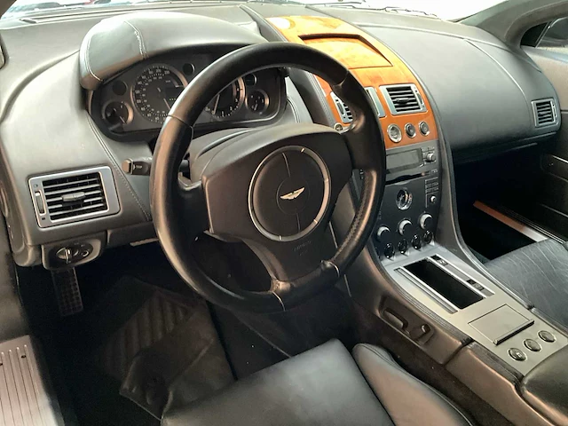 2005 aston martin db9 5.9 v12 personenauto - afbeelding 9 van  47