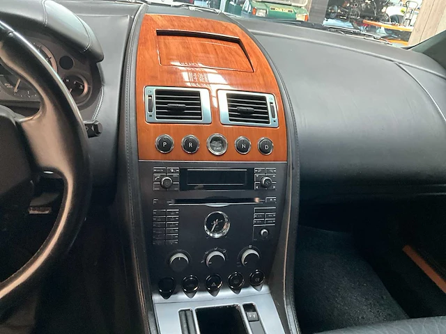 2005 aston martin db9 5.9 v12 personenauto - afbeelding 11 van  47