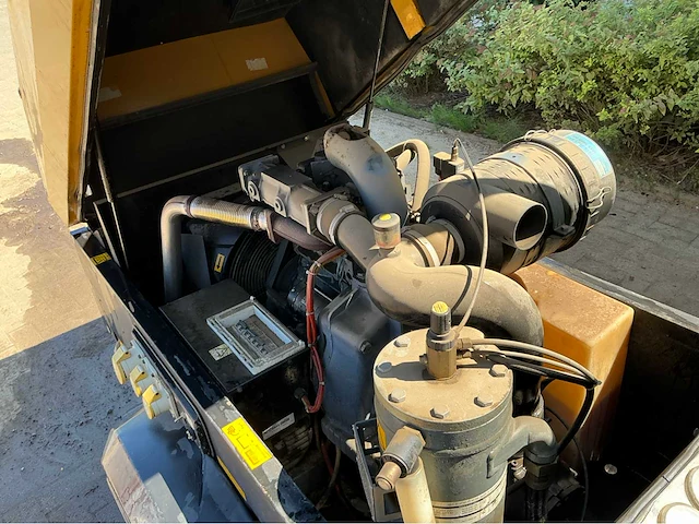 2005 atlas copco xas 4700 box hogedrukcompressor - afbeelding 11 van  13
