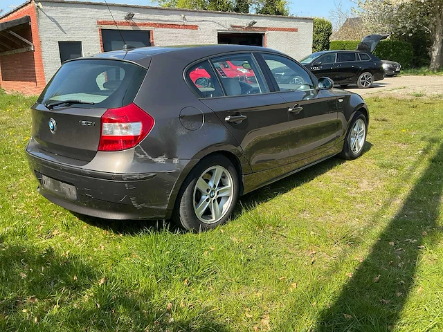 2005 bmw 120i personenauto's - afbeelding 22 van  26