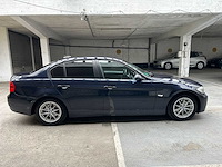 2005 bmw 320i sedan 2.0i 150 pk auto - afbeelding 42 van  45