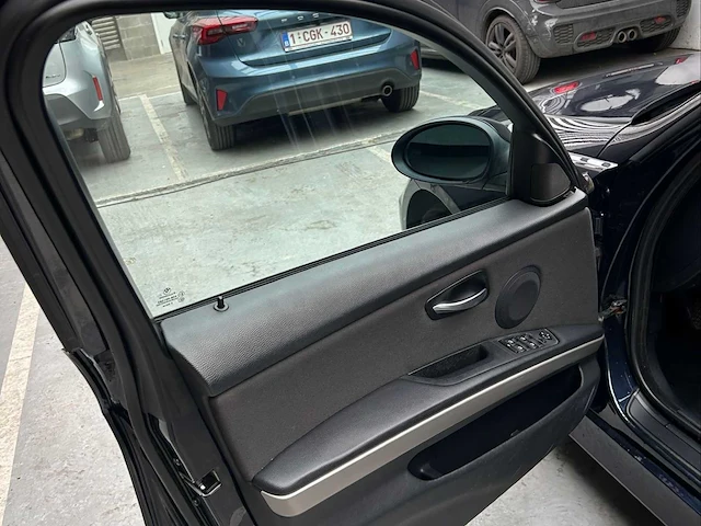 2005 bmw 320i sedan 2.0i 150 pk auto - afbeelding 5 van  45