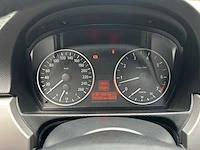 2005 bmw 320i sedan 2.0i 150 pk auto - afbeelding 7 van  45