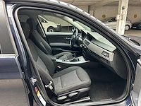 2005 bmw 320i sedan 2.0i 150 pk auto - afbeelding 18 van  45