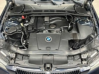 2005 bmw 320i sedan 2.0i 150 pk auto - afbeelding 20 van  45