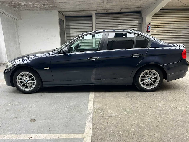 2005 bmw 320i sedan 2.0i 150 pk auto - afbeelding 12 van  45