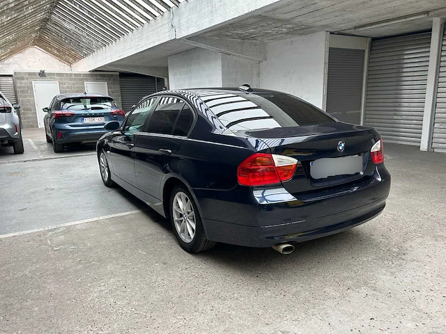 2005 bmw 320i sedan 2.0i 150 pk auto - afbeelding 23 van  45