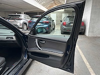 2005 bmw 320i sedan 2.0i 150 pk auto - afbeelding 19 van  45