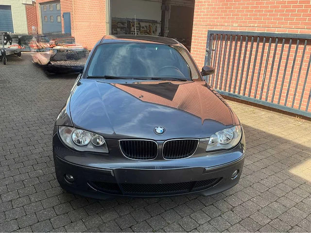 2005 bmw bmw 1 118i personenwagen - afbeelding 12 van  27