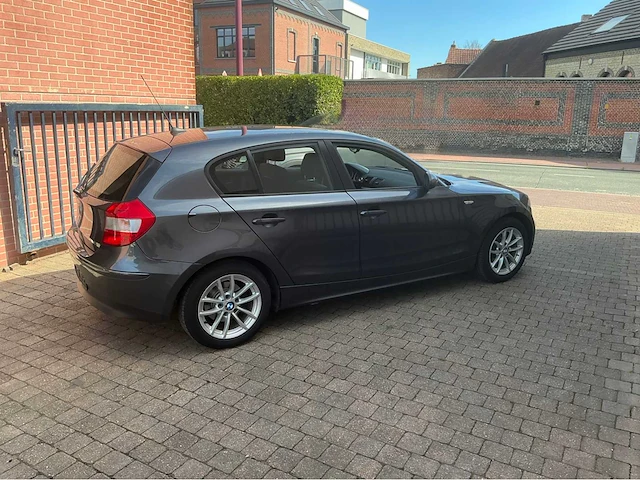 2005 bmw bmw 1 118i personenwagen - afbeelding 23 van  27