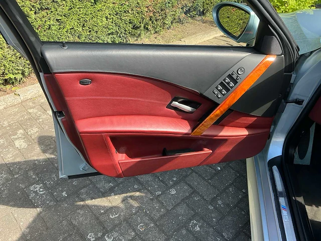 2005 bmw m5 e60 personenauto - afbeelding 2 van  71
