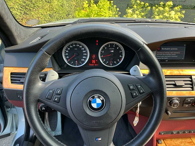 2005 bmw m5 e60 personenauto - afbeelding 9 van  71