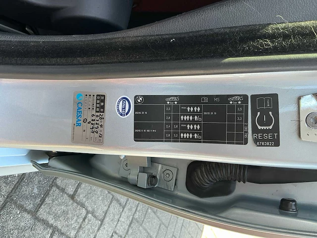 2005 bmw m5 e60 personenauto - afbeelding 28 van  71