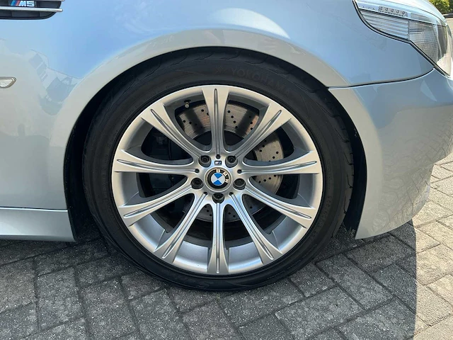 2005 bmw m5 e60 personenauto - afbeelding 49 van  71