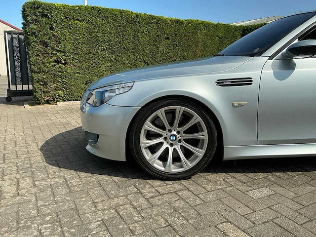 2005 bmw m5 e60 personenauto - afbeelding 53 van  71
