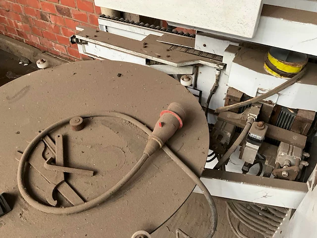 2005 brandt kdf 530c kantenlijmmachine - afbeelding 2 van  10