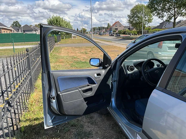 2005 ford fiesta personenauto - afbeelding 19 van  42
