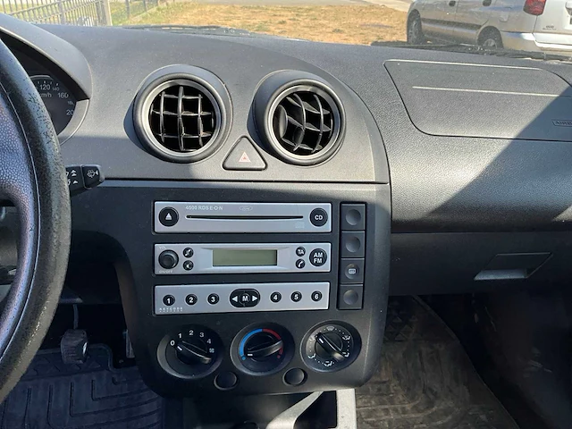 2005 ford fiesta personenauto - afbeelding 28 van  42