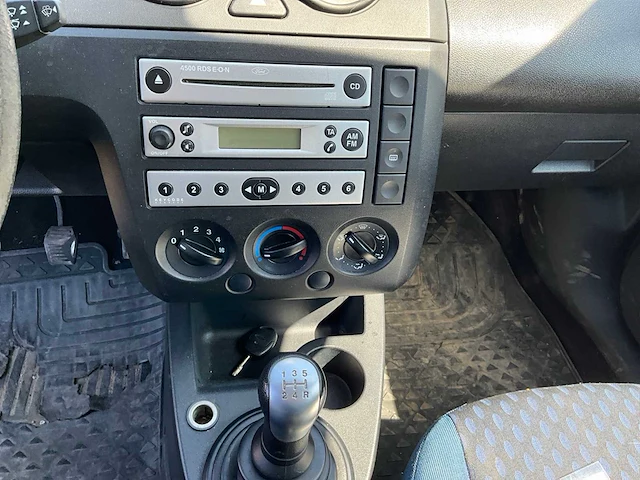 2005 ford fiesta personenauto - afbeelding 29 van  42